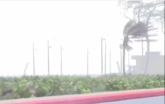 En Coatzacoalcos también se hicieron presentes los estragos del frente frío número 50.