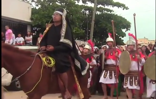 Celebran la pasión de Cristo miles de fieles católicos en Coatzacoalcos.