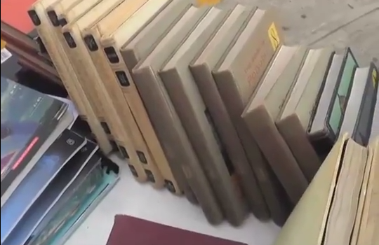 Realizan en Coatzacoalcos la jornada de préstamo de libros para personas de todas las edades.