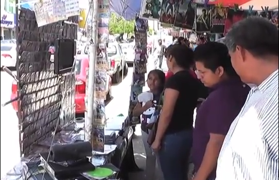 Realizan revisión de instalaciones eléctricas en comercios zona sur.