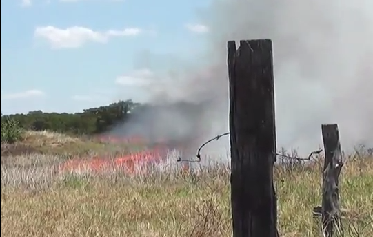 Protección Civil y el Cuerpo de Bomberos combate 3 incendios zona sur.
