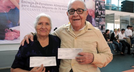 Seguridad y bienestar a mil 425 adultos mayores porteños con Pensión Alimenticia