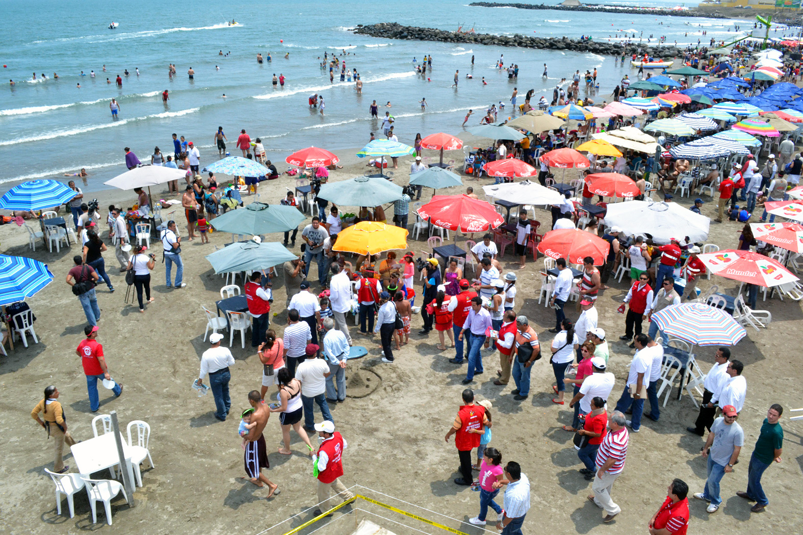 Vence plazo para solicitar permisos de venta en playas de Villa del Mar y Martí