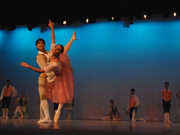 Alumnos de la Escuela de Ballet de Córdoba de nuevo al “Youth América Grand Prix” en Nueva York