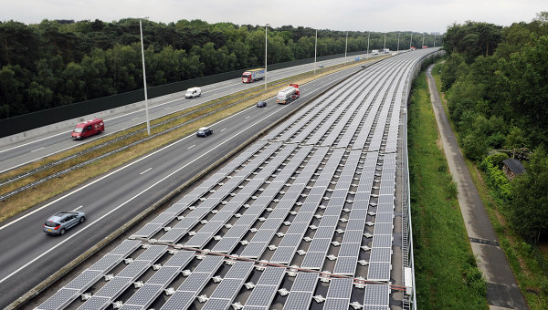 Estudiantes de la UV planean diseñar carreteras solares para captar energía limpia