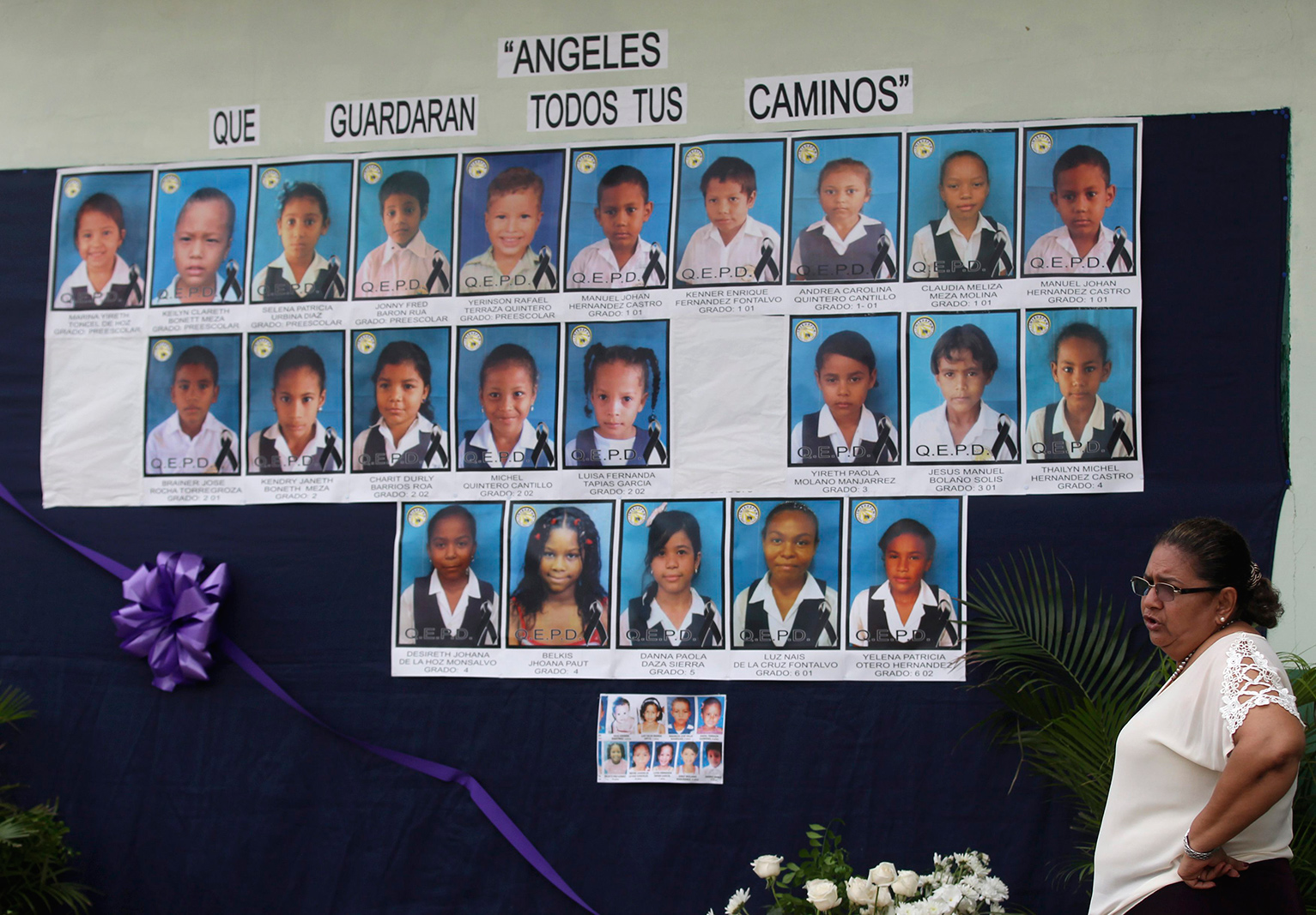 Incrementa la cifra de niños muertos por incendio de autobús en Colombia