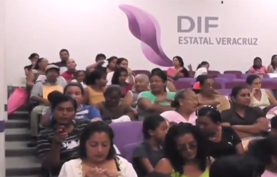 Recibirán su pago de becas del programa tutor solidario 200 niños de Coatzacoalcos.