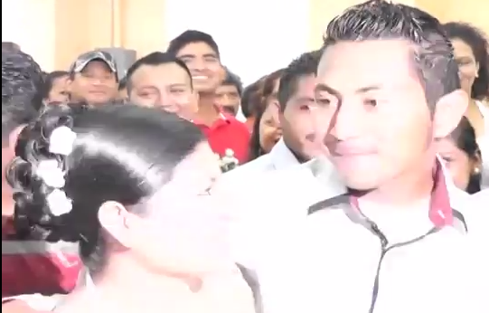 180 parejas en Coatzacoalcos formalizaron su matrimonio a través de las bodas colectivas.