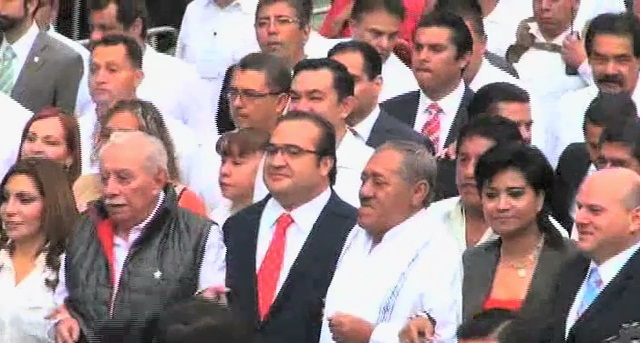 Encabeza el gobernador Javier Duarte de Ochoa desfile del Día del Trabajo