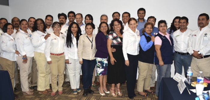 Vincula Itesco a próximos egresados con el sector productivo