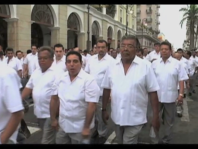 Más de 25 mil trabajadores desfilaron en el puerto de Veracruz