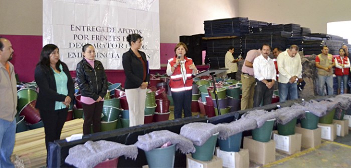 Distribuyó PC apoyos en Tepetlán, declarado en emergencia