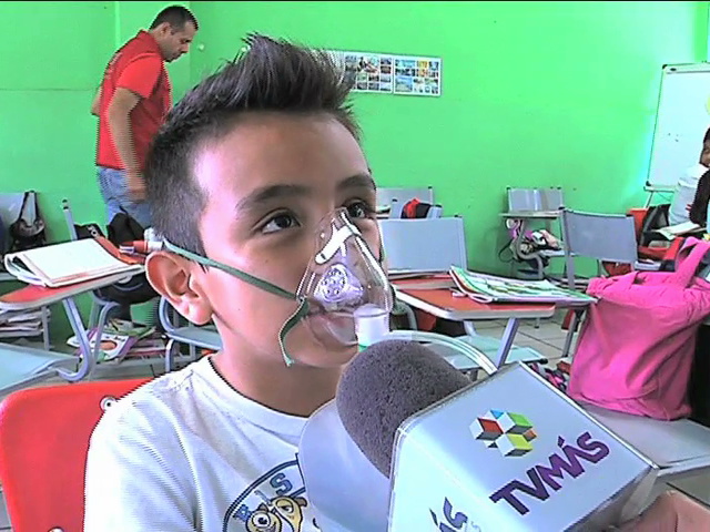 Desalojan a alumnos de primaria por fuga de gas en Xalapa