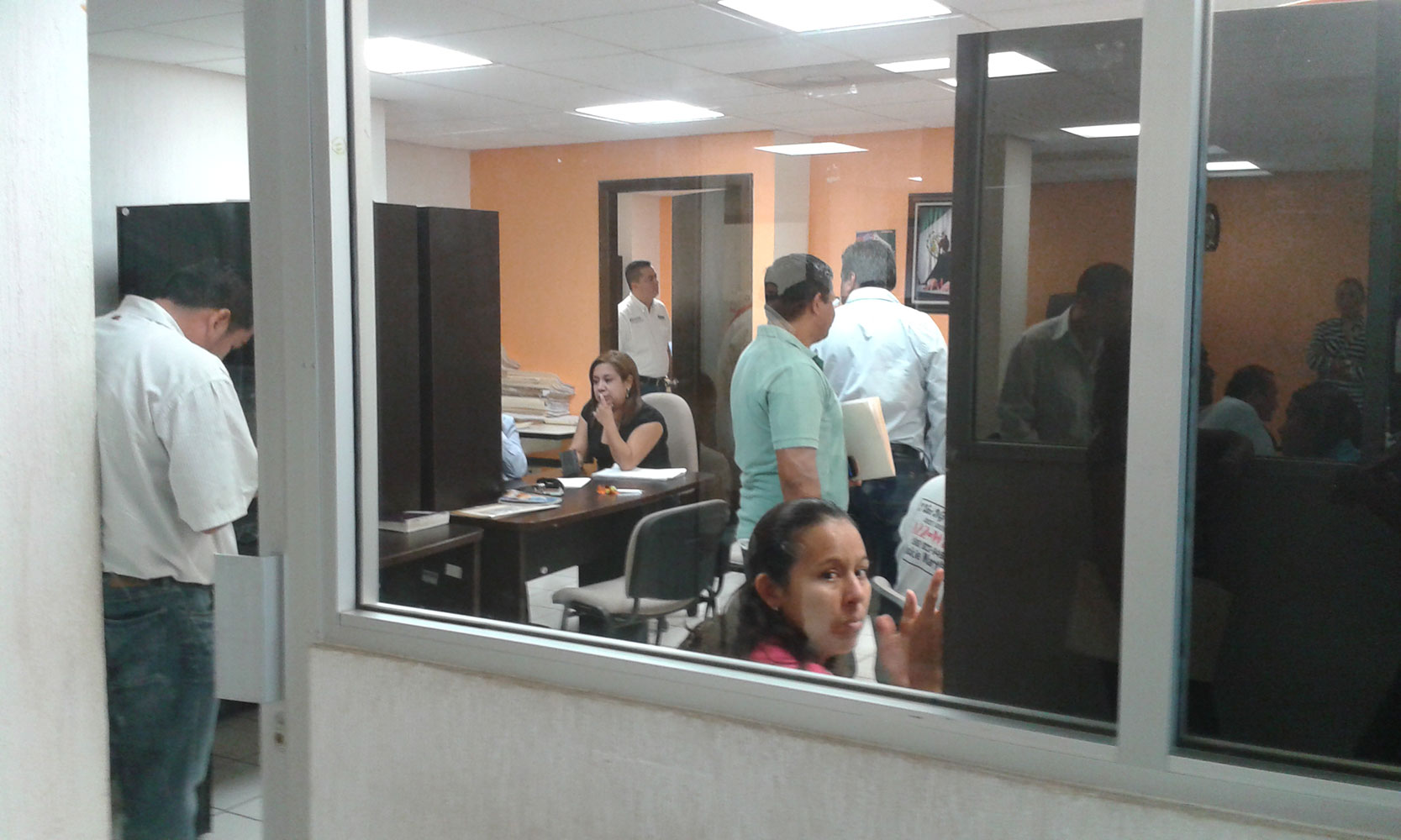 Caso bullying: Héctor pidió que lo aventaran, acusa maestra