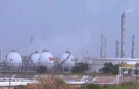 Empresarios de Coatzacoalcos sostuvieron un encuentro con el Senador, José Yunes Zorrilla.