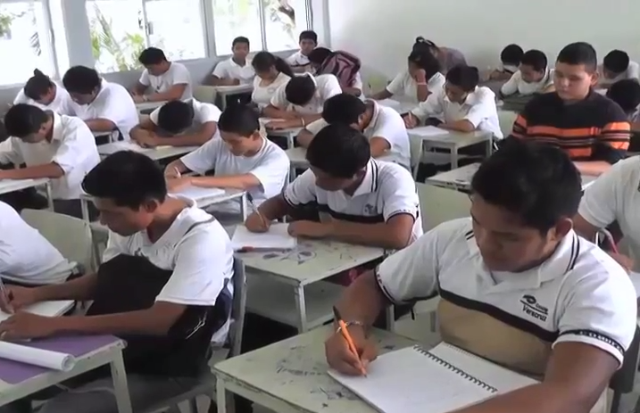 Otorgan más de 100 fichas más para la admisión al Conalep en Coatzacoalcos.