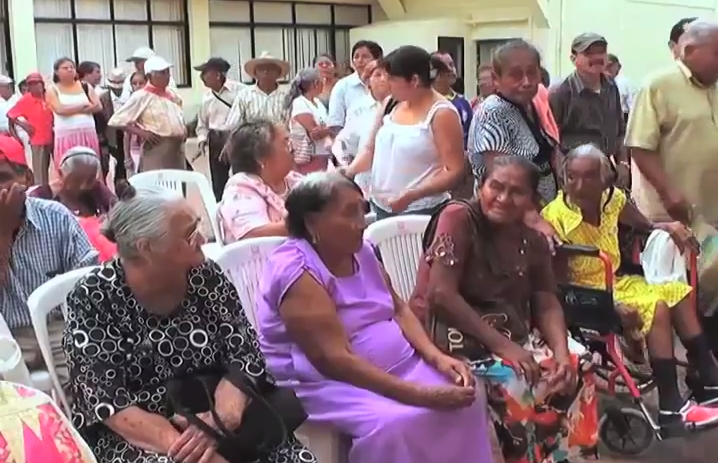 La Sedesol afiliará a los abuelitos en Asilos de Coatzacoalcos al programa “más 65”.