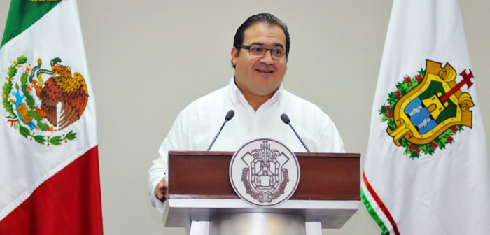 Siete mil trabajadores del Sector Salud recibirán su base: Javier Duarte