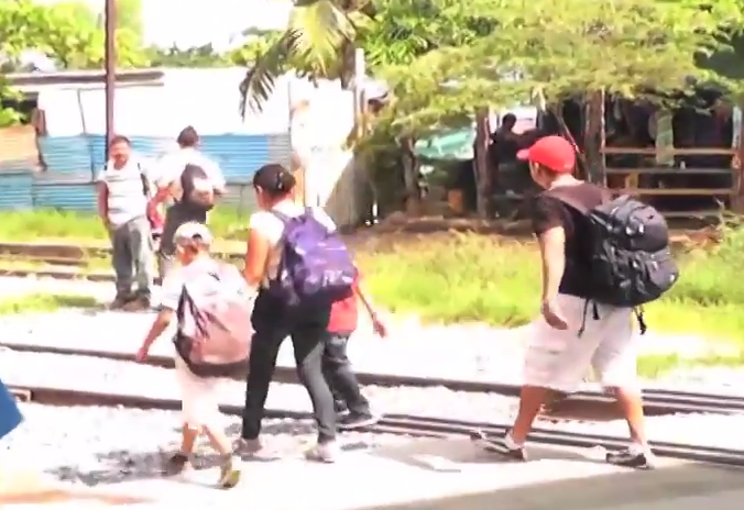 Firma convenio DIF Coatzacoalcos e Instituto Nacional de Migración para atender a niños migrantes.