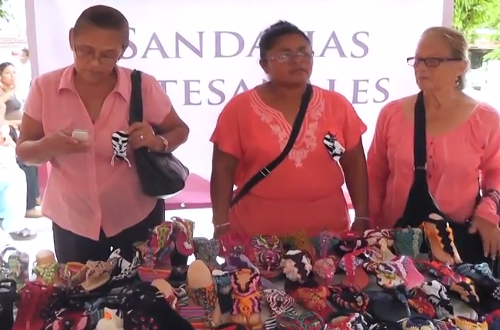 Clausuran cursos para el autoempleo del DIF, se benefician más de 500 personas de Coatzacoalcos.