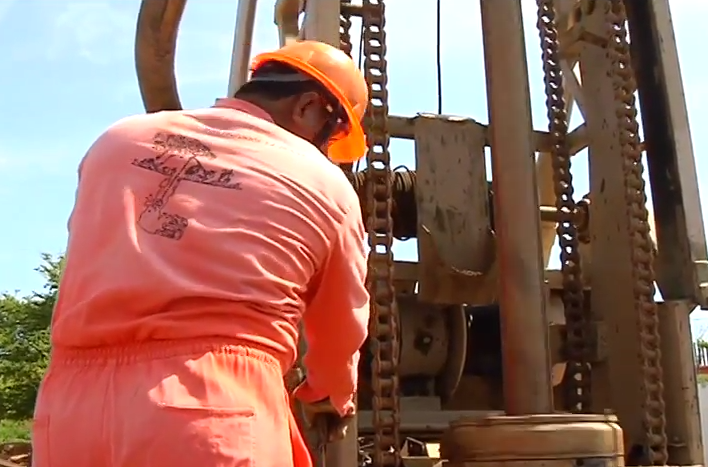 Se incrementarán el número de Pozos de Agua Potable que se construyen en Coatzacoalcos.