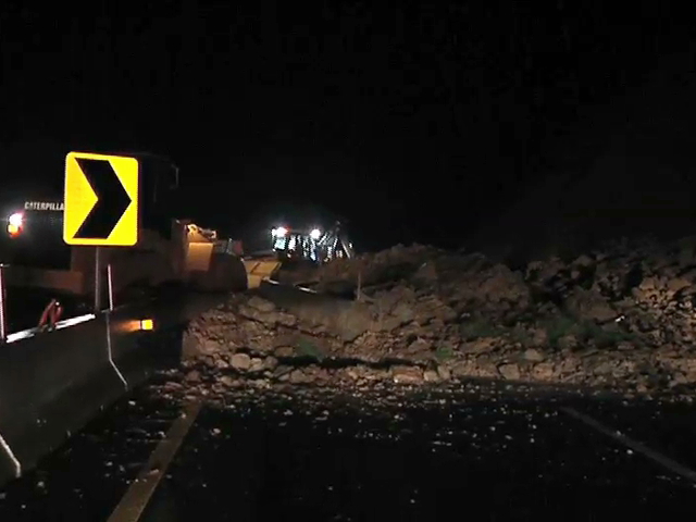 Desgajamiento de cerros en Libramiento Xalapa