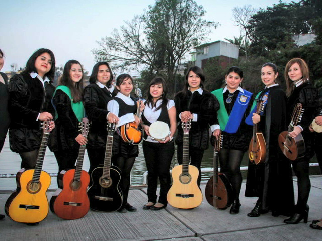Fotografía y conciertos en el II Festival Nacional de Tunas en Xalapa