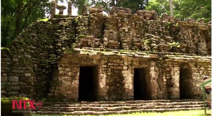 Zona Arqueológica de Yaxchilán en la Selva Lacandona