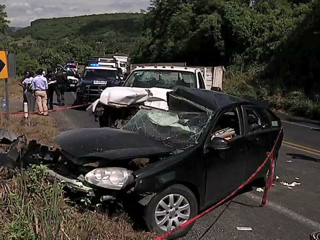 Grave, niña que sobrevivió en accidente en Plan del Río