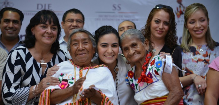 Celebra DIF estatal Día del Adulto Mayor