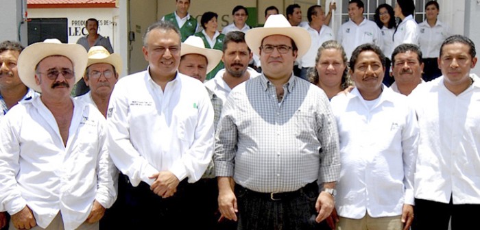 Con apoyo de Liconsa, impulsa Javier Duarte la producción lechera en el sur de Veracruz