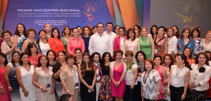 Veracruz, a la vanguardia en políticas con enfoque de igualdad de género: Javier Duarte