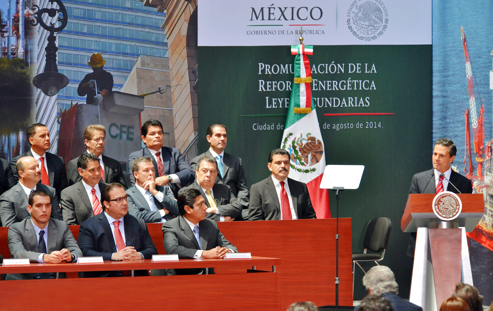 Asiste Javier Duarte a la promulgación de las leyes secundarias de la Reforma Energética
