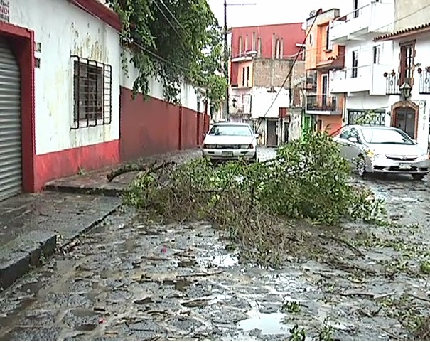 Fuertes lluvias se registran en Xalapa