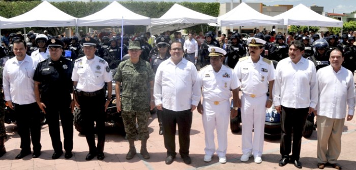 Pone en marcha Javier Duarte Operativo Blindaje Minatitlán