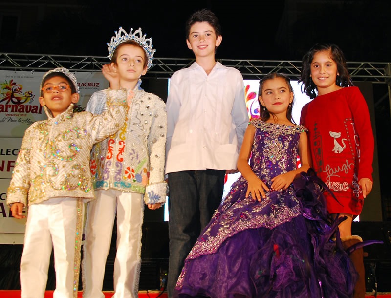 Se registra candidata a reina infantil del Carnaval de Veracruz