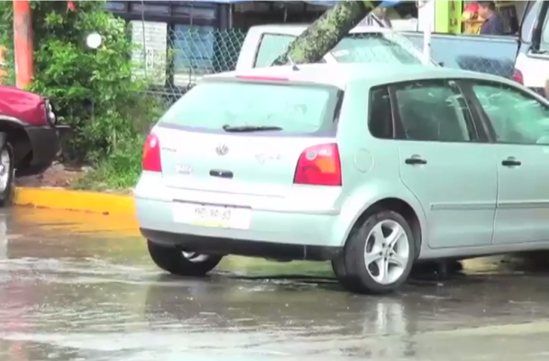 Realiza CMAS de Coatzacoalcos el desazolve de cárcamos de bombeo.