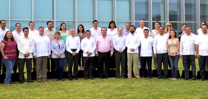 Se reúne Javier Duarte con la Comisión Especial de la Industria Automotriz y del Acero del Congreso de la Unión
