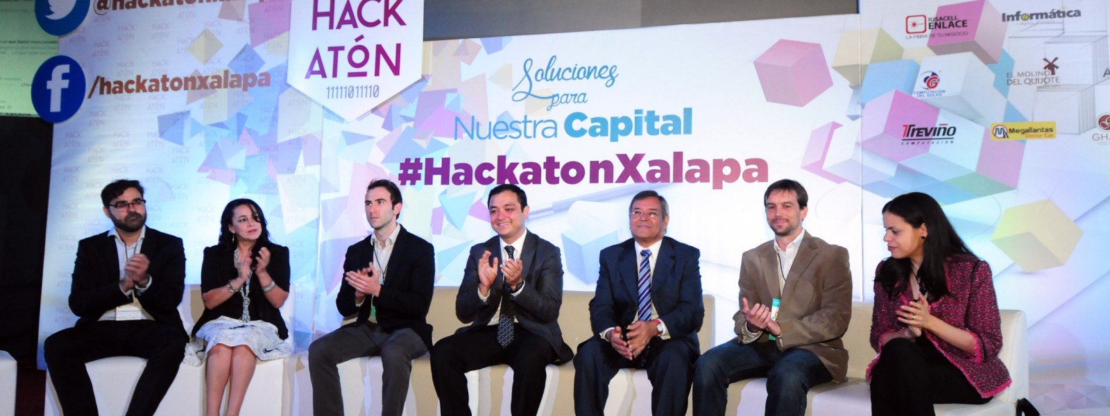 Estudiantes participan en el Hackatón Xalapa