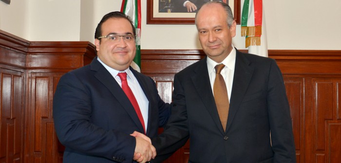Se reúne gobernador Javier Duarte con el Director de Financiera Rural