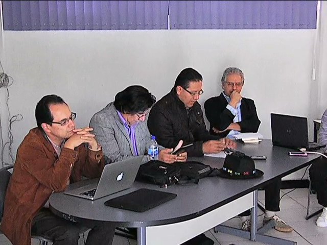 Presenta UV segundo número de su revista “Clivajes”