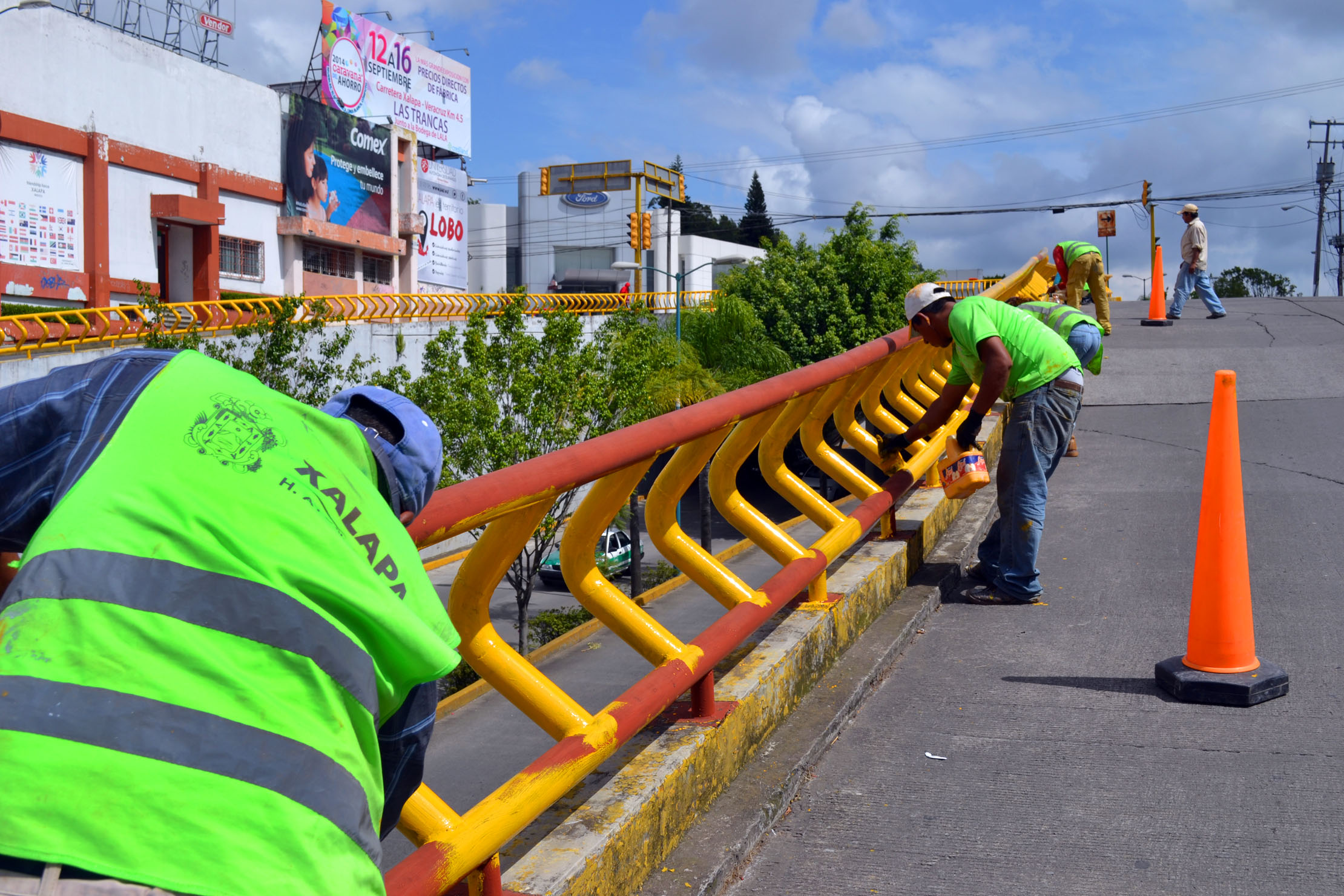 Remozamiento y rehabilitación en calles de Xalapa para JCC