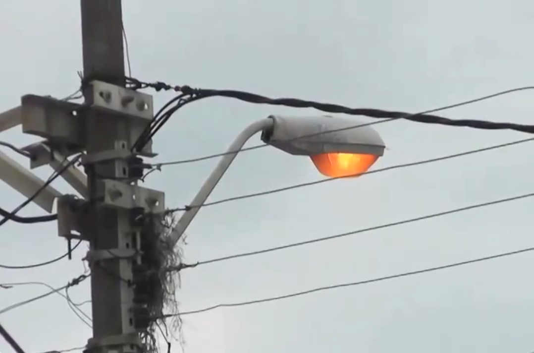 El Ayuntamiento de Coatzacoalcos busca reducir los cortes de servicio del alumbrado.