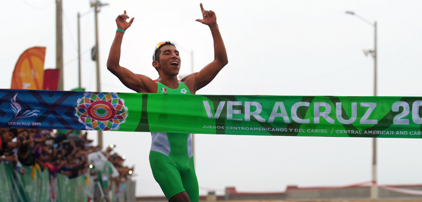 Gana xalapeño, Crisanto Grajales, primera medalla de oro de los JCC Veracruz 2014