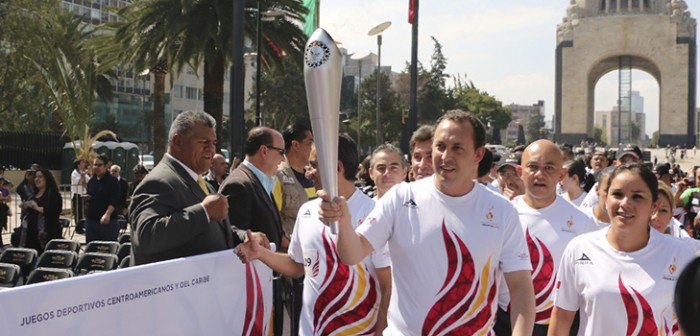 Inicia recorrido del fuego de Veracruz 2014