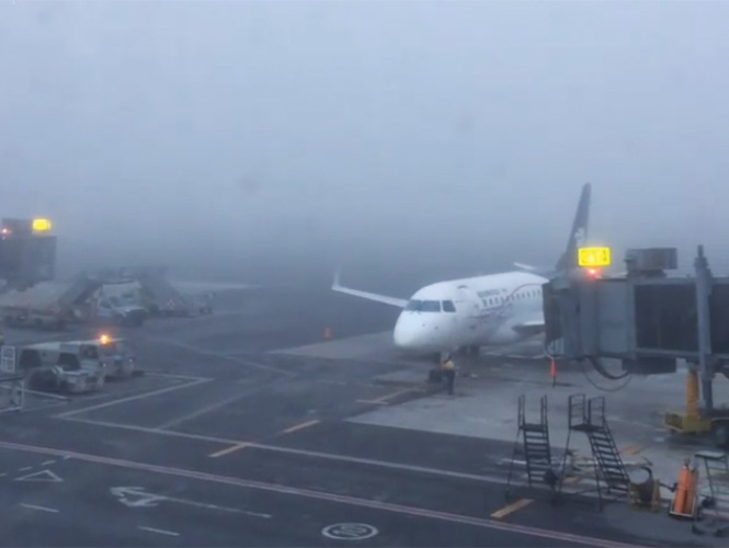 Neblina afecta 50 vuelos en el aeropuerto de Monterrey