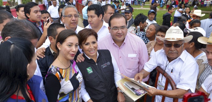 Constatan Javier Duarte y Rosario Robles avances de proyectos productivos en San Andrés Tuxtla