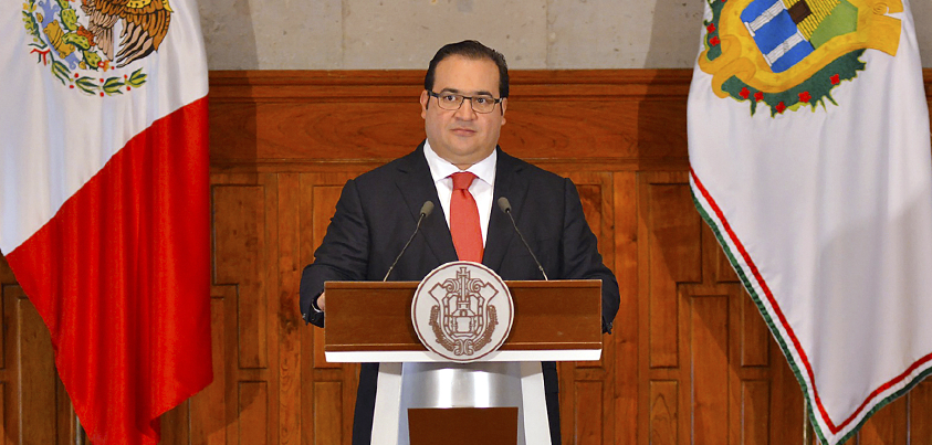 Designa Javier Duarte a Eduardo Vega como subsecretario de Desarrollo Social y Humano