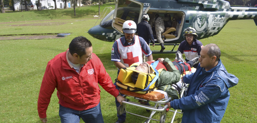 Rescata Fuerza Civil a alpinistas extranjeros en el Pico de Orizaba