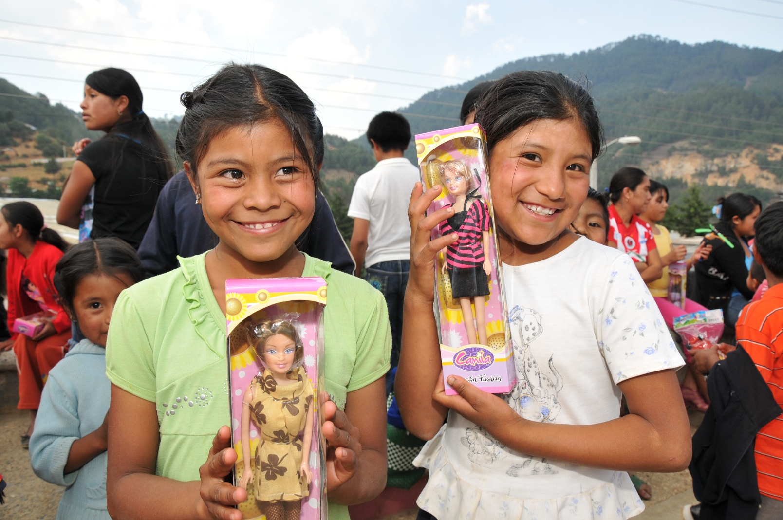 Entrega DIF estatal regalos de Reyes Magos para niñas y niños veracruzanos